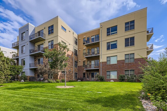 Building Photo - 3401 Arapahoe Ave