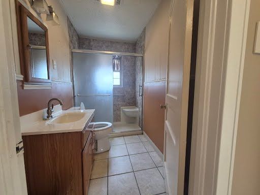 Building Photo - 1712 Pinewood Dr