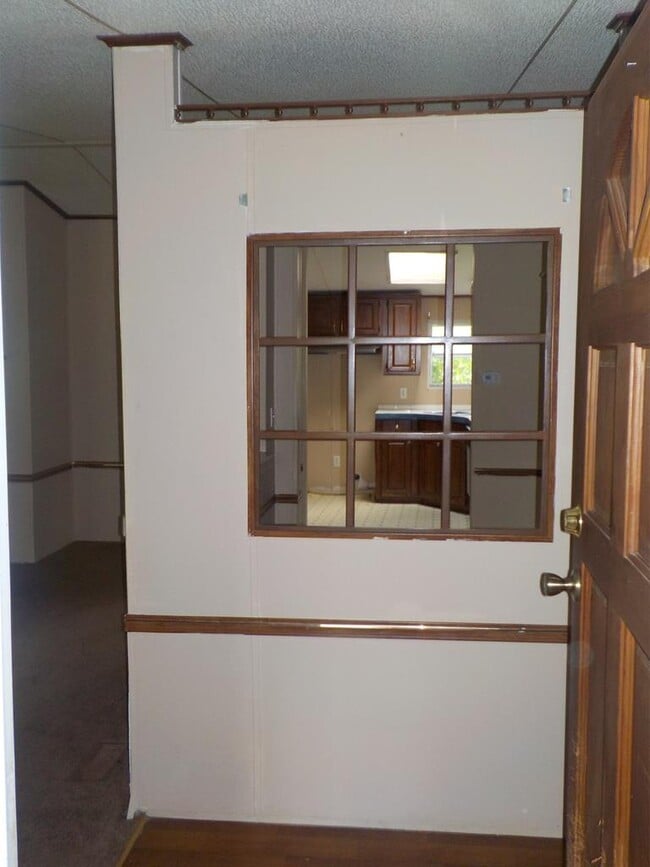 Building Photo - 260 Graball Cutoff