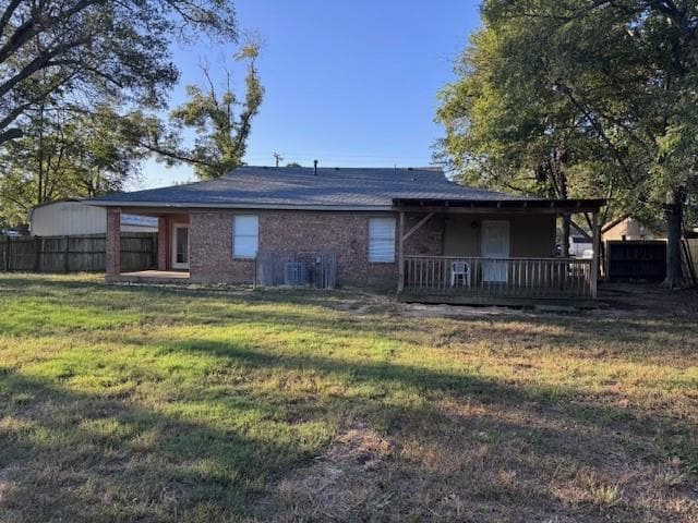 Building Photo - 945 E Fairview St