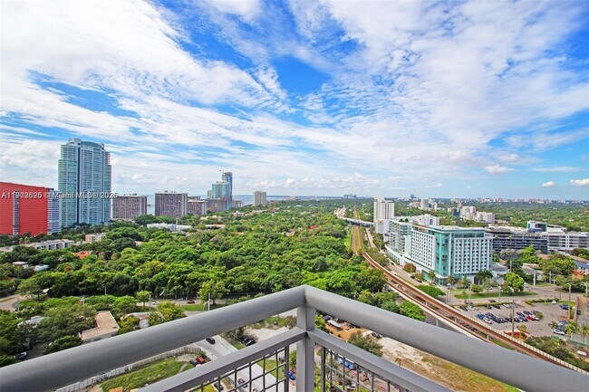 Building Photo - 60 SW 13th St