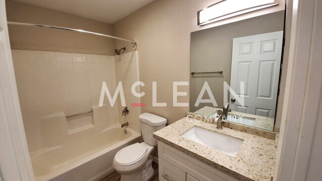 Building Photo - Cathedral Springs 2402