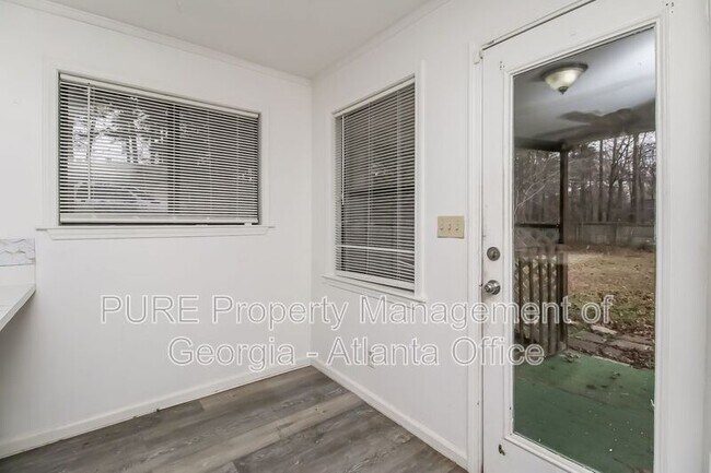 Building Photo - 3831 Eden Glen Dr SE