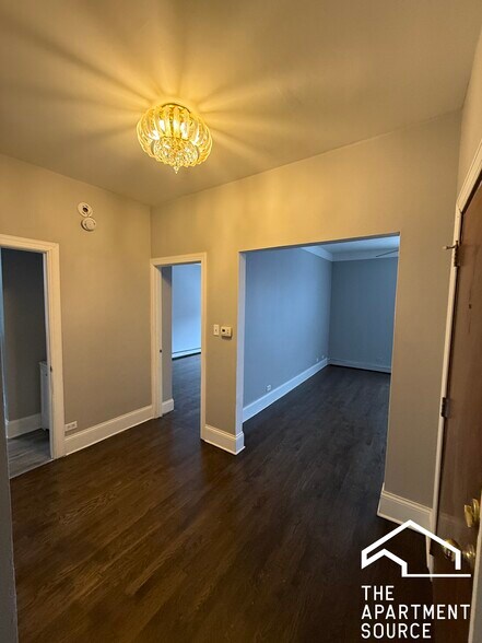 Building Photo - 368 E 59th St