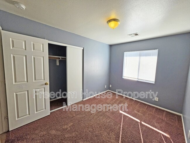 Building Photo - 1444 Star Rd