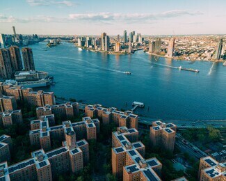 Building Photo - StuyTown