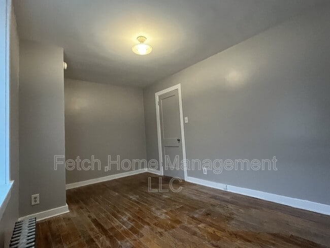 Building Photo - 414 New St