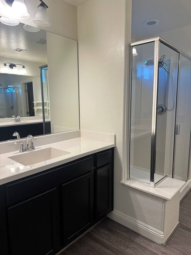 Building Photo - 6654 Ivory Dove Ct