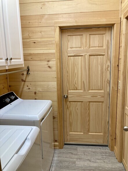 Building Photo - 134 Big Pine Rd