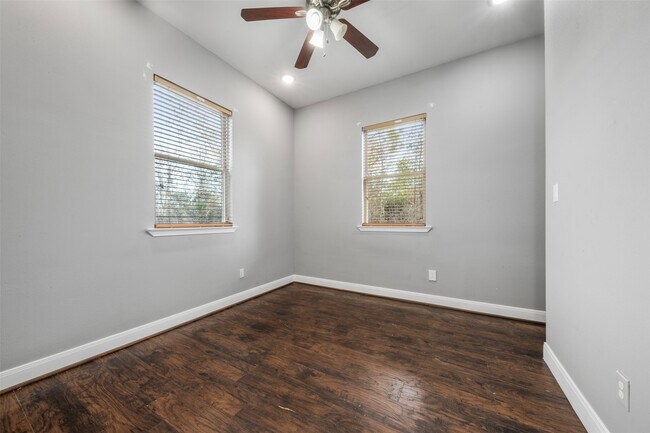Building Photo - 394 Rd 5102