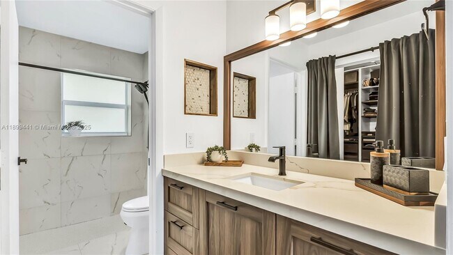 Building Photo - 651 Shiloh Terrace