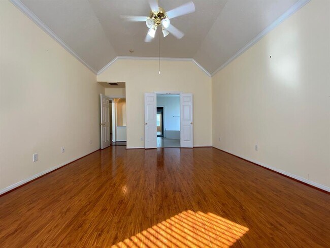 Building Photo - 14922 Cabin Run Ln
