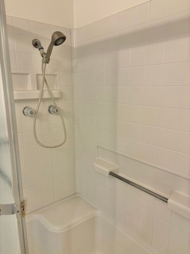 Building Photo - 959 Wallace Dr