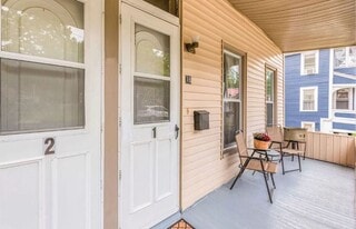 Building Photo - 78 Catherine St