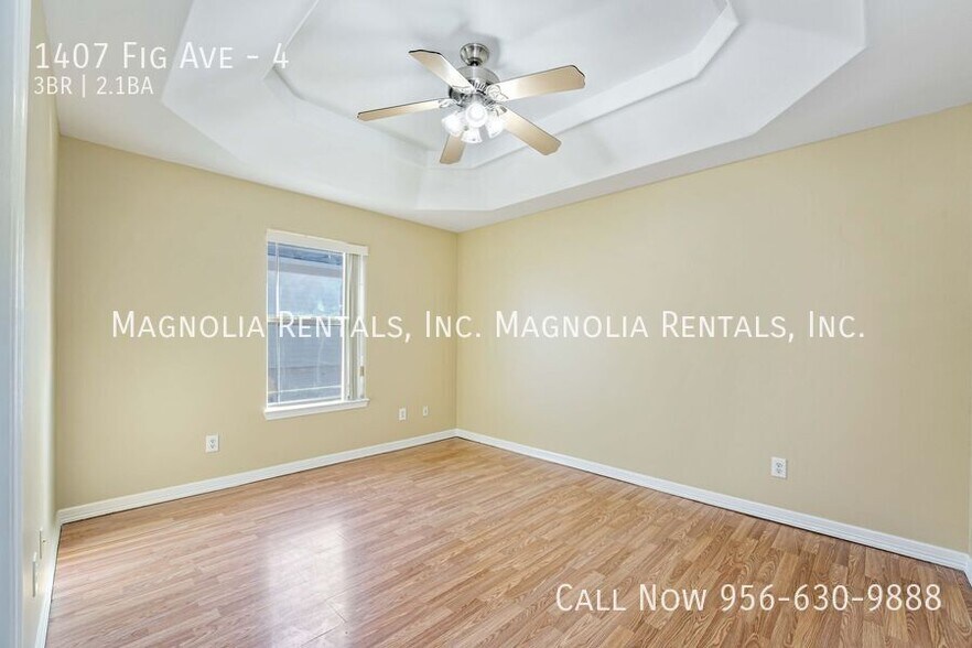 Building Photo - 1407 W Fig Ave