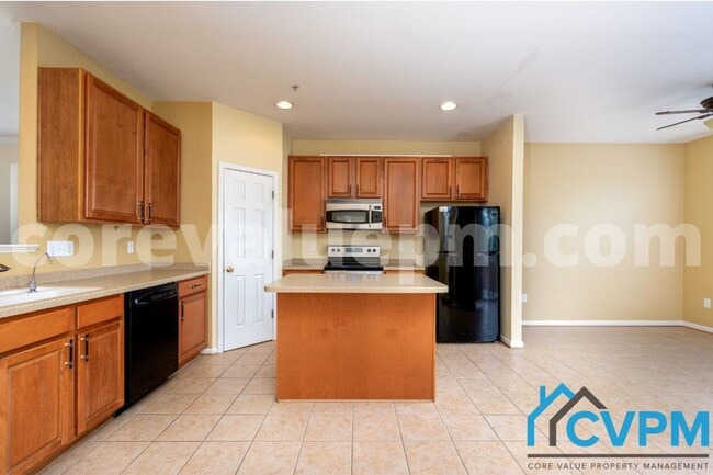 Building Photo - 1023 Railbed Dr
