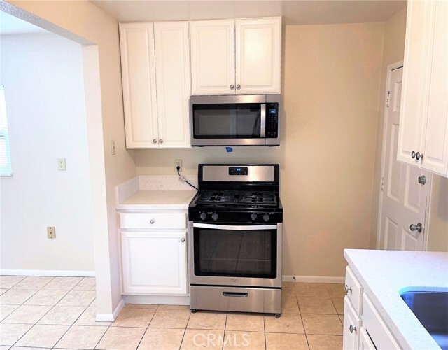 Building Photo - 805 N Topeka St