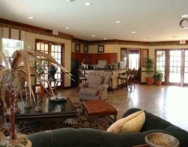 Building Photo - 5065 Wiles Rd