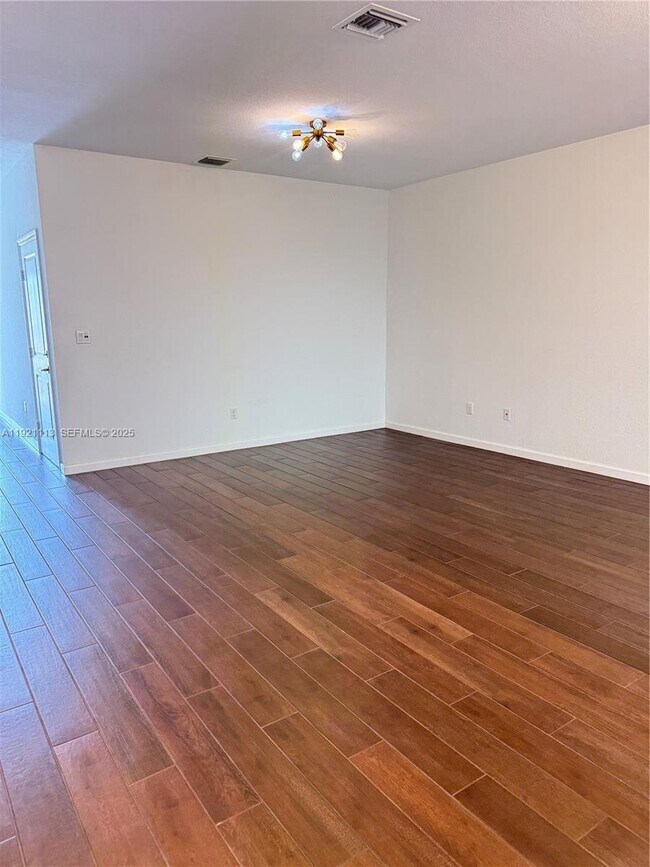 Building Photo - 4029 NW 11 Dr