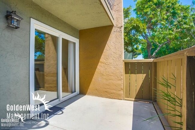 Building Photo - Charming 2Bdm 1Ba Condo in Ideal Location!