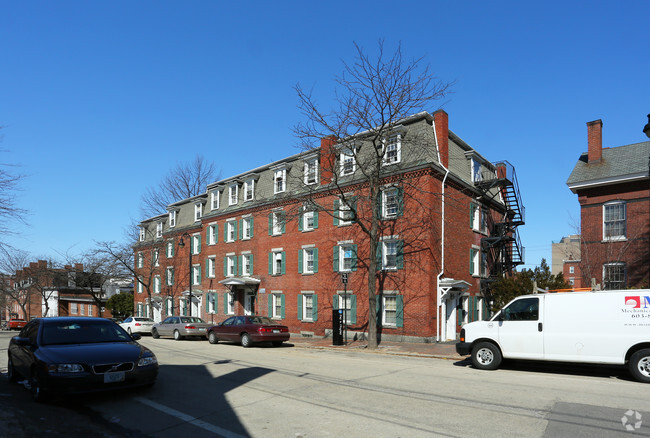 Primary Photo - Amaskeag Residences