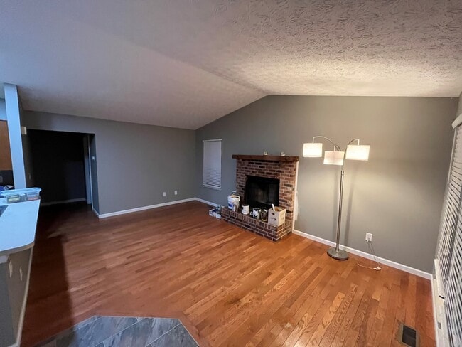 Building Photo - 7894 Prairieview Dr