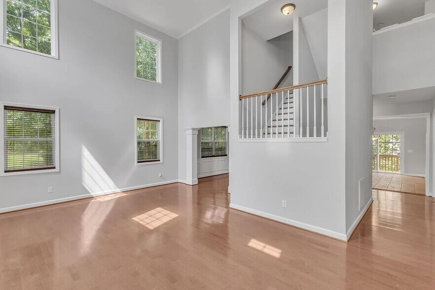 Building Photo - 9301 Perini Ct