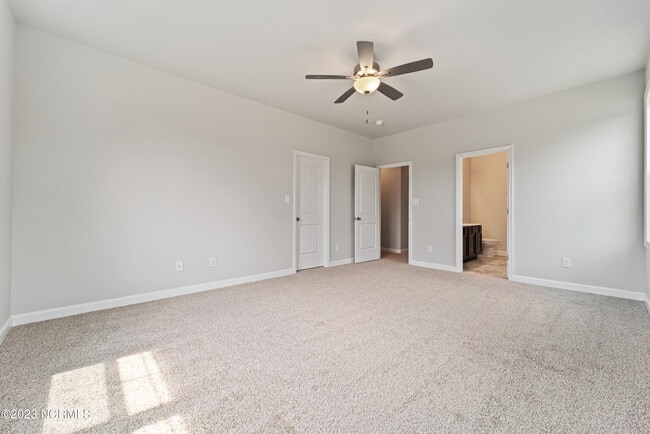 Building Photo - 405 Blockade Shl Ln