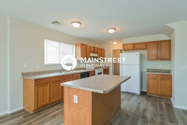 Building Photo - 5090 E Butterweed Dr