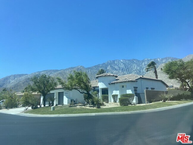 Building Photo - 3743 Mountain Gate