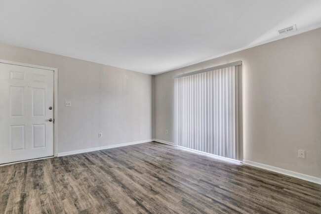 Building Photo - 1318 E Durst Ave