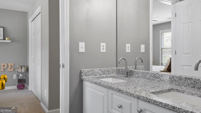 Building Photo - 6209 Benbrooke Dr NW