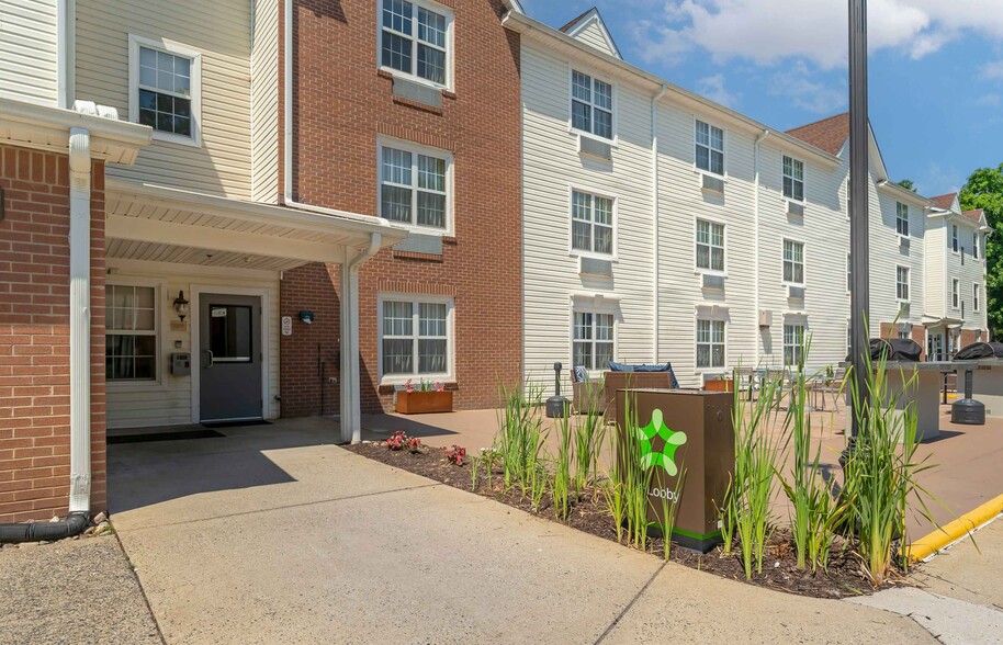 Exterior - Furnished Studio - Newport News