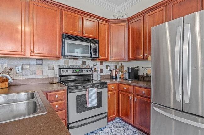 Building Photo - 740 Mainsail Dr