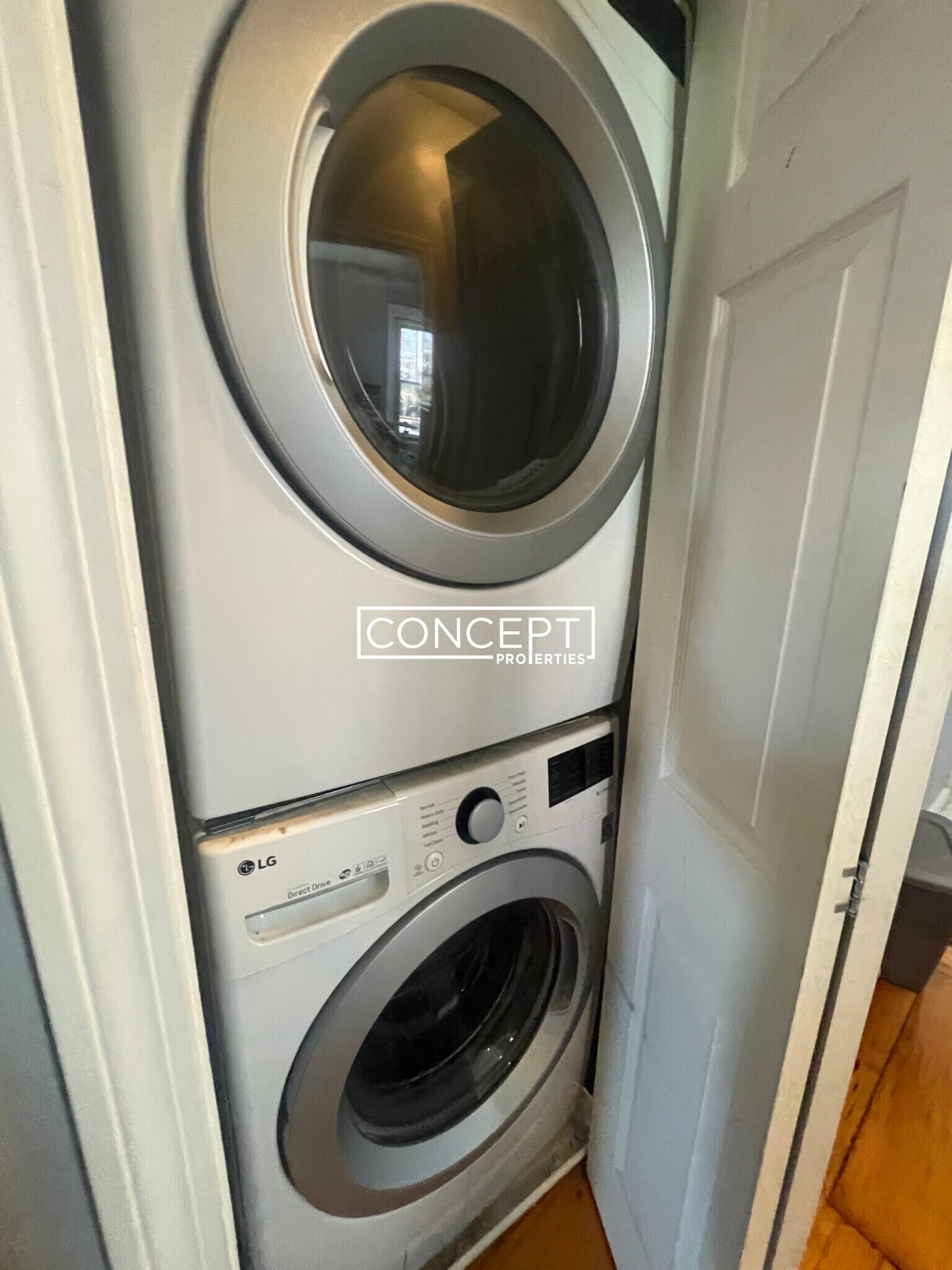 Building Photo - 8 Centre St