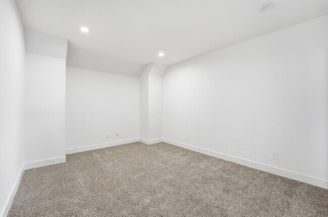 Building Photo - 13744 Rising Sun Ln