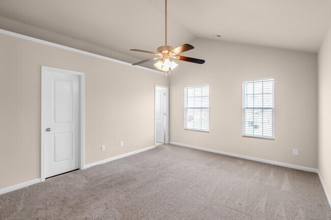 Building Photo - 2937 Westbury Ct