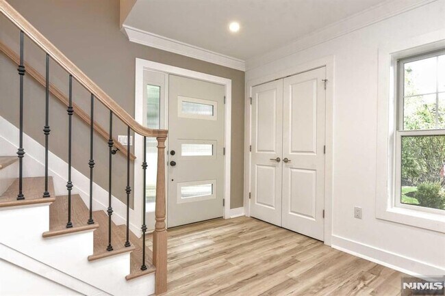 Building Photo - 234 Rivervale Rd