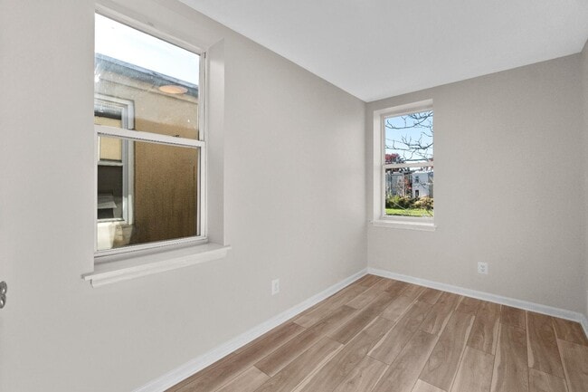 Building Photo - 418 N Collington Ave