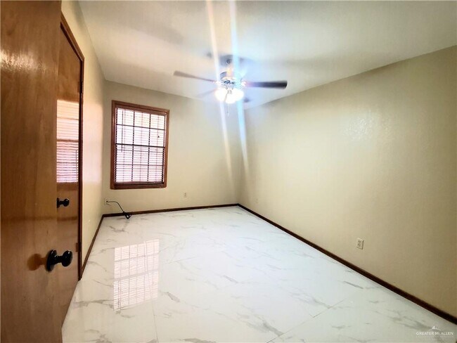 Building Photo - 17 N 32nd St
