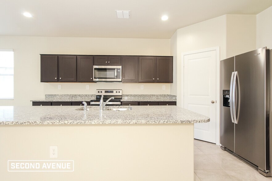 Building Photo - 24415 W Illini St