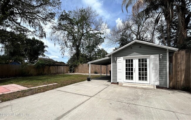 Building Photo - 4233 Colonial Ave