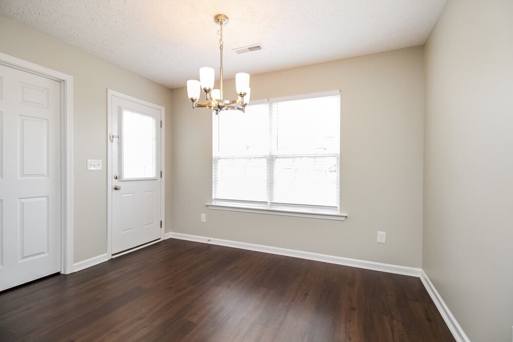 Building Photo - 1240 Crescent Ridge Drive