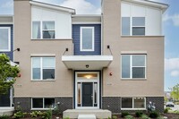 Building Photo - 3S528 Cambridge Ct