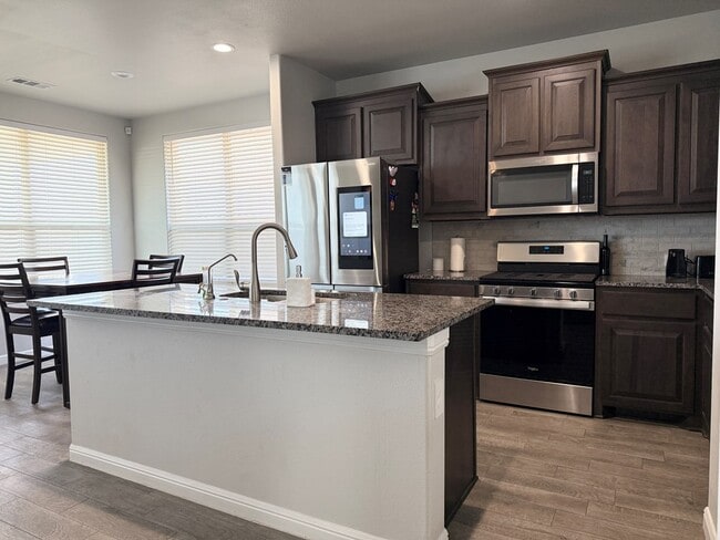 Building Photo - 7104 Thomas Paine Rd