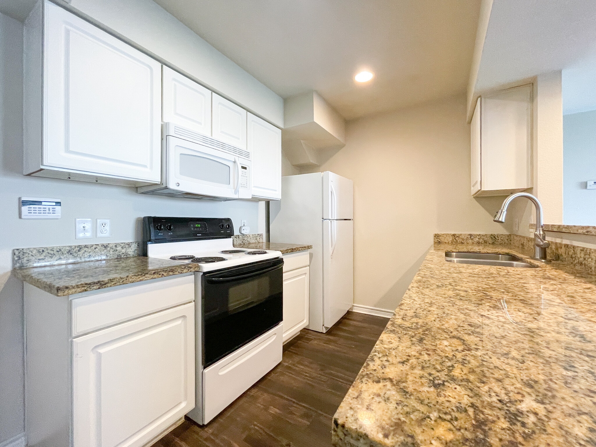 Building Photo - 309 Gurley Ln