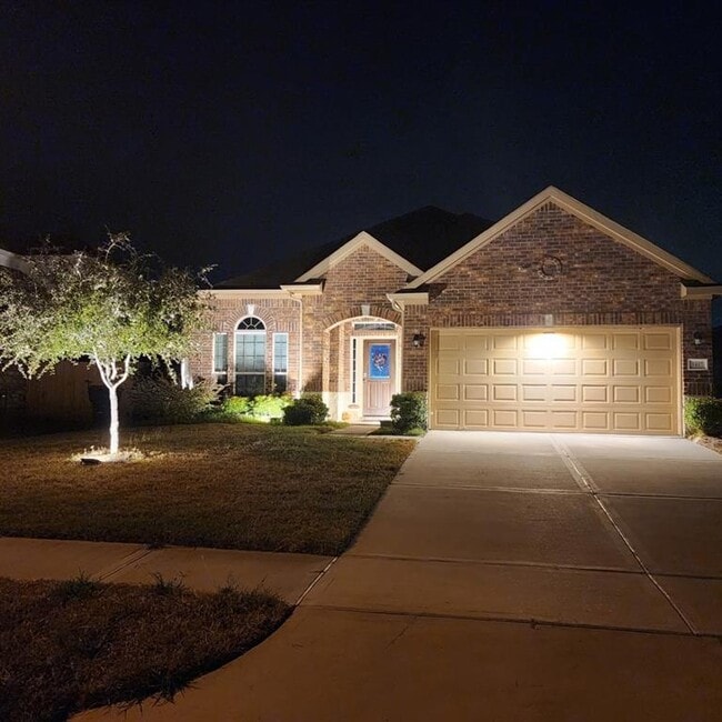 Primary Photo - 3417 Fawnwood Dr