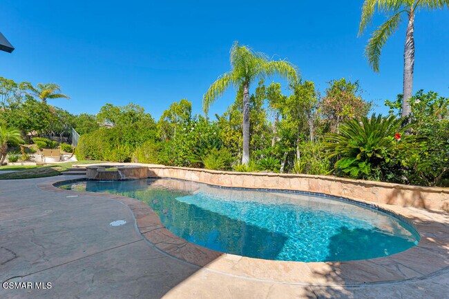 Building Photo - 3302 Woodley Ave