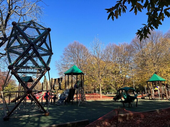 Building Photo - 219 Bay 31st St