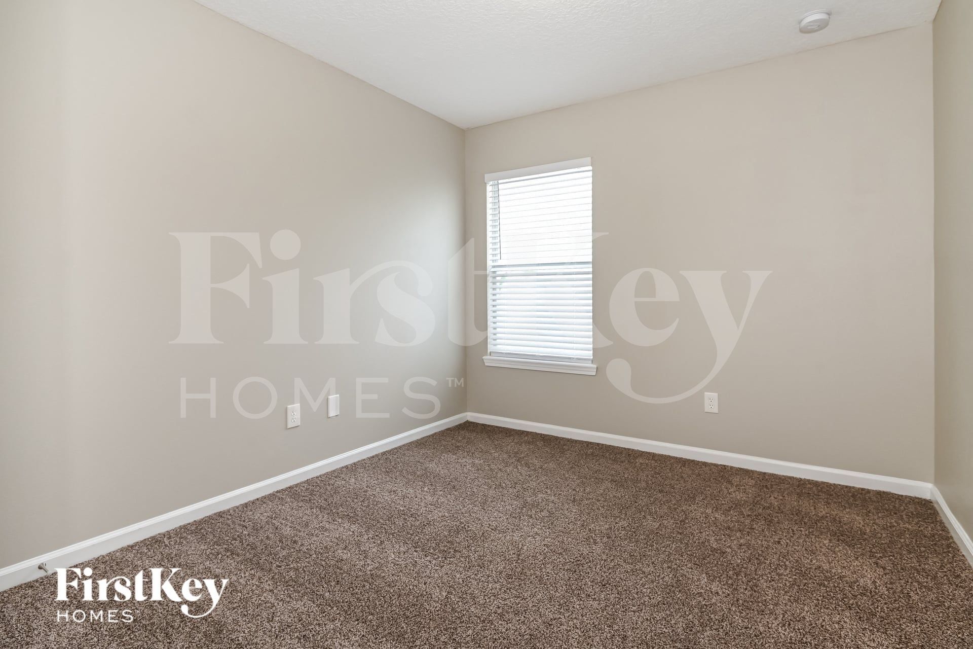 Building Photo - 8536 Dandy Ave